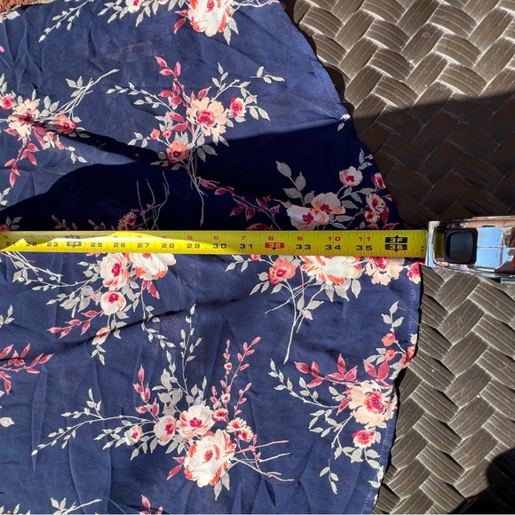 Torrid 2 Floral Print Top Sheer Chiffon High Low V-Neck Swing Tank Size 2X - Picture 5 of 6